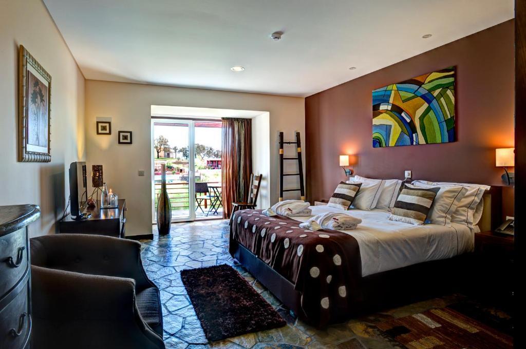 Monte Xisto Country Charm Hotel Santiago do Cacem Ruang foto