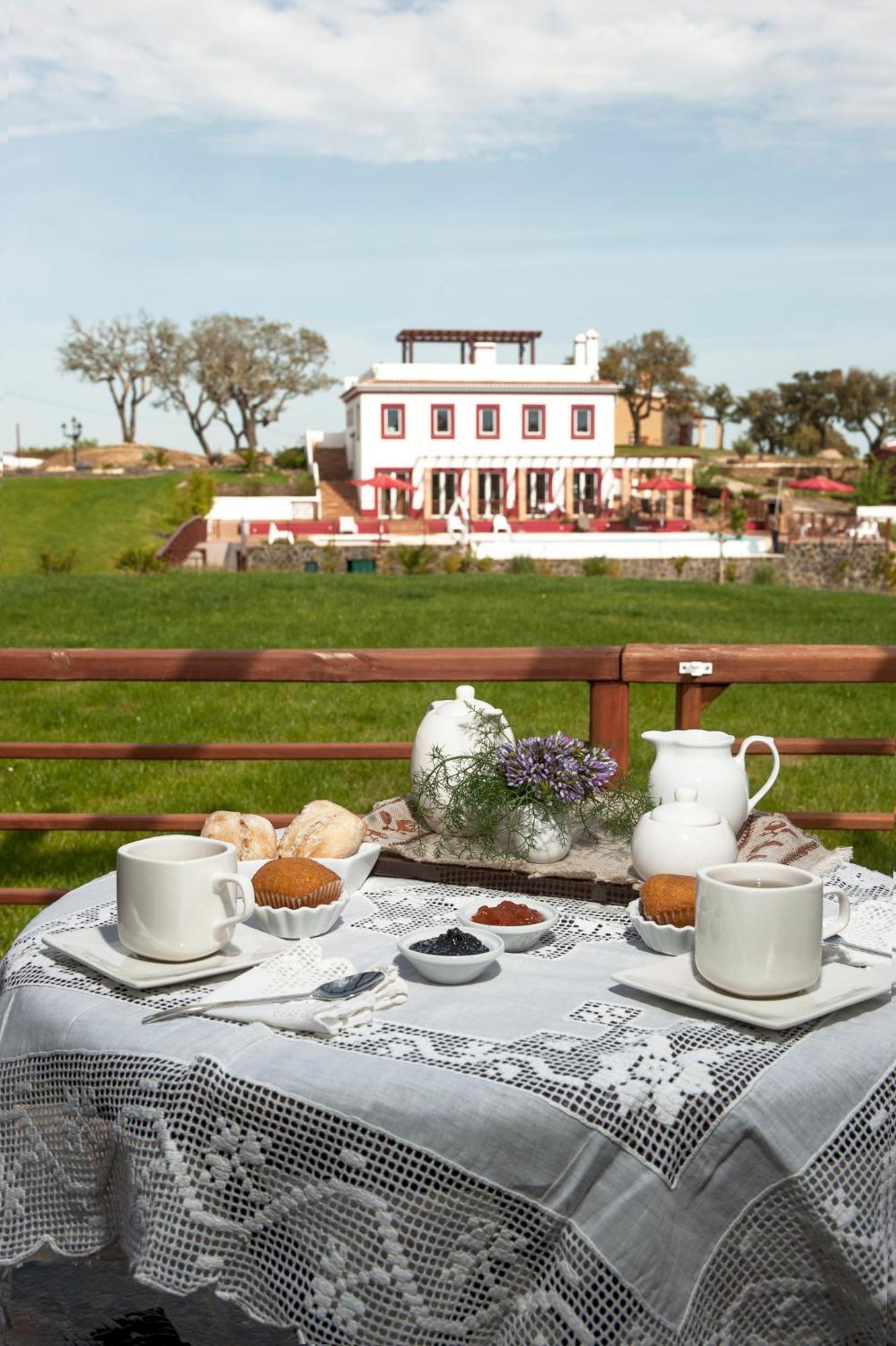 Monte Xisto Country Charm Hotel Santiago do Cacem Bagian luar foto