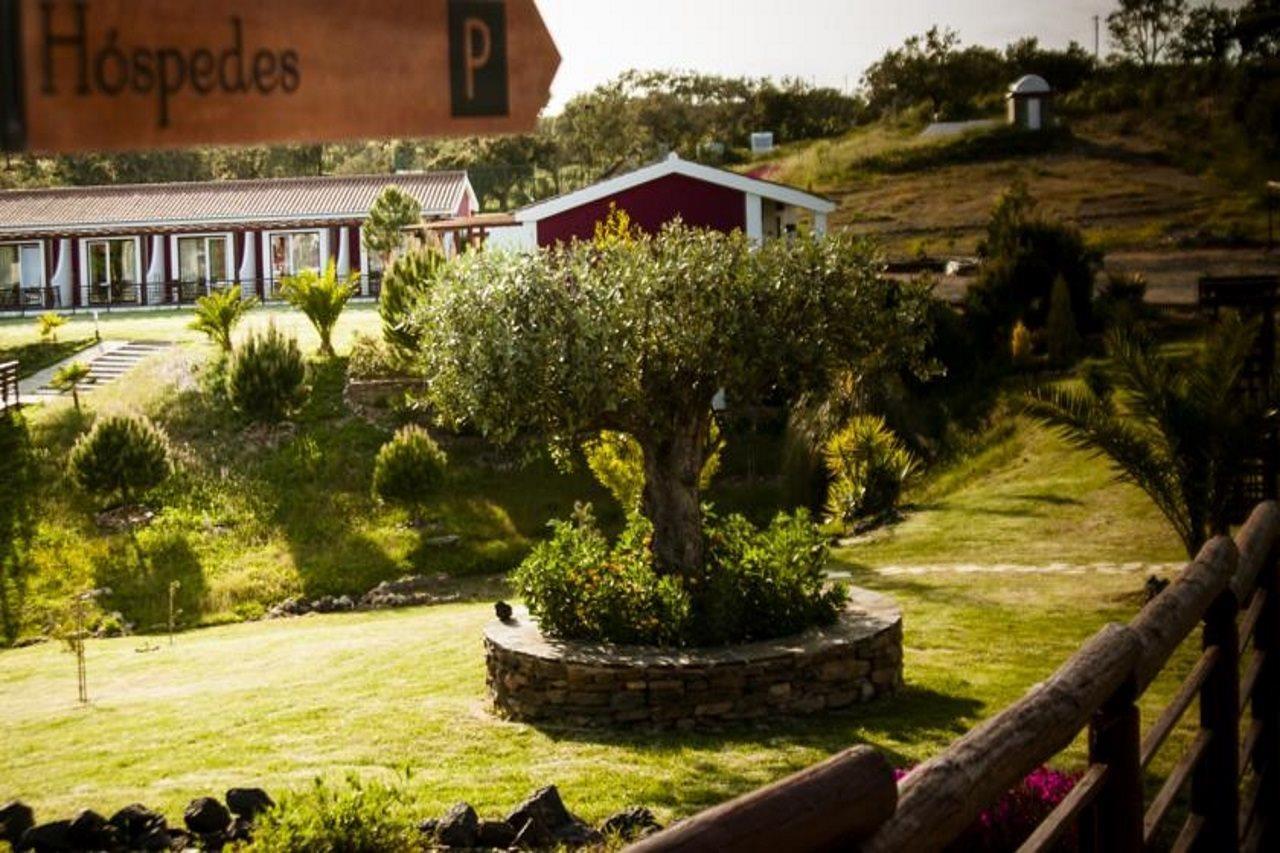 Monte Xisto Country Charm Hotel Santiago do Cacem Bagian luar foto