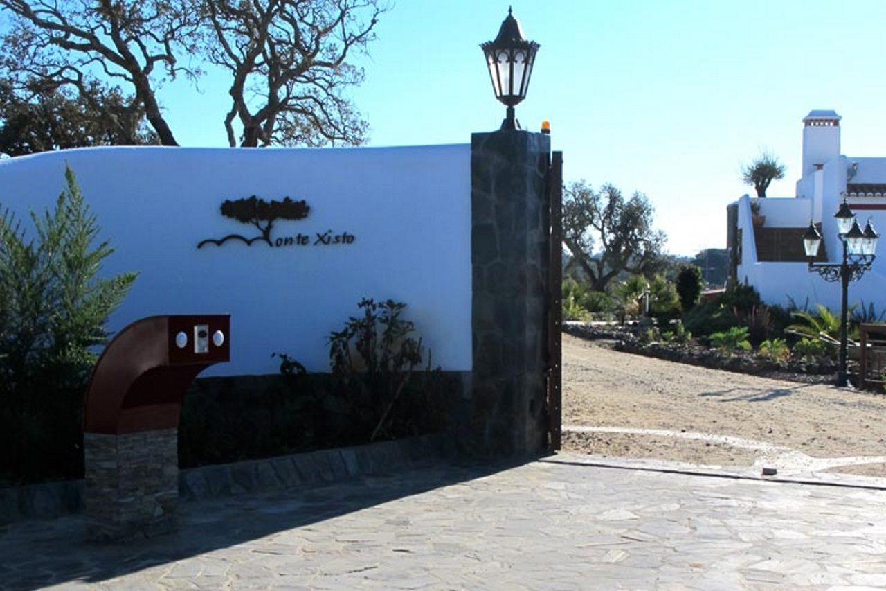 Monte Xisto Country Charm Hotel Santiago do Cacem Bagian luar foto